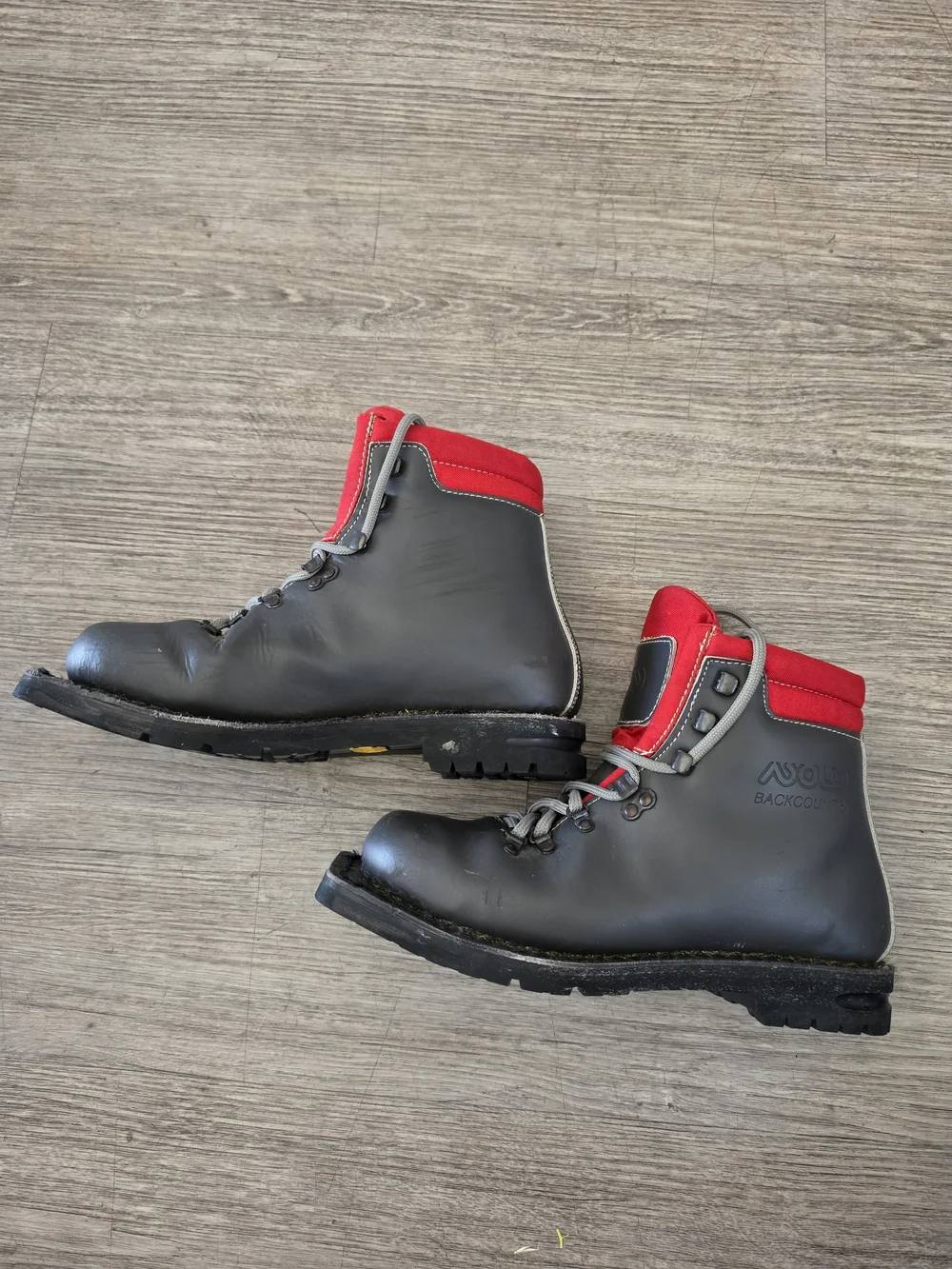 Vintage Asolo Backcountry Leather Nordic Norm 75mm (3-Pin) Ski Boots